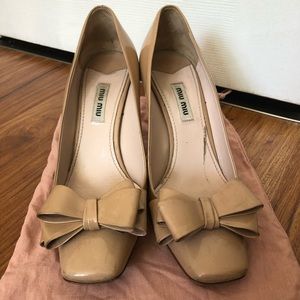 Miu miu patent leather bow block heels